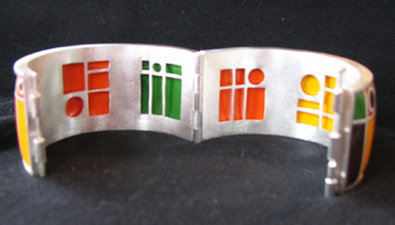 open-bracelet.jpg
